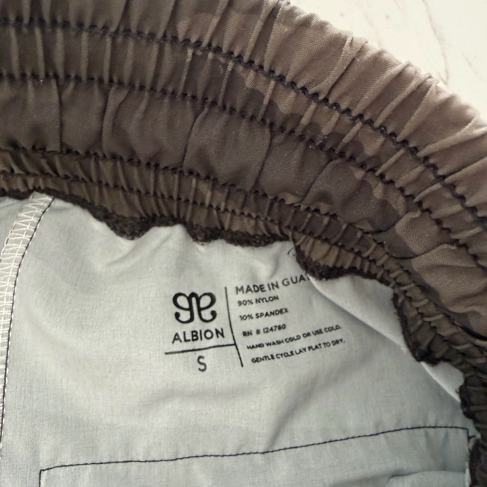 Albion Fit Camo Destination Joggers - Picture 12 of 12